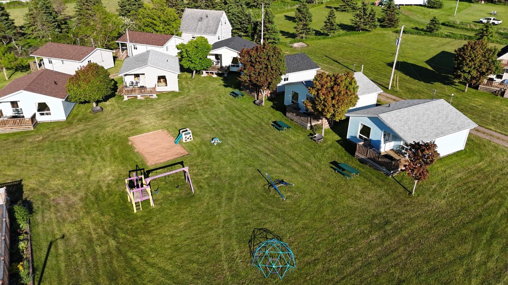 Cavendish Country Inn & Cottages Exterior photo
